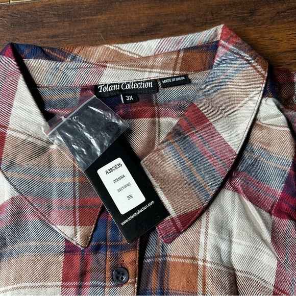 Tolani Collection Plaid Mixed Textile Floral Button Down Tunic - Picture 2 of 4